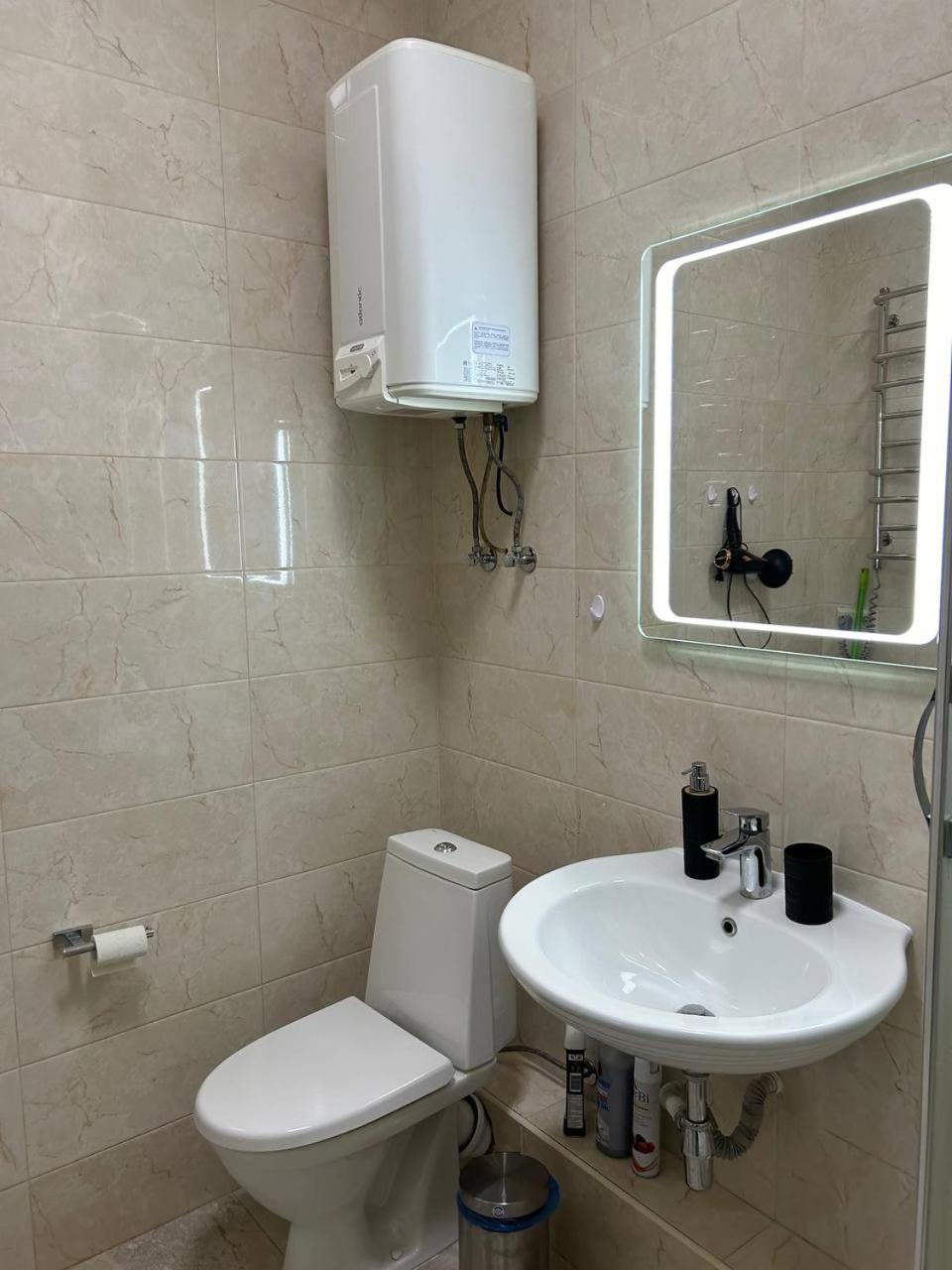Apart Assistant On Smart Plaza Kyiv Exterior photo